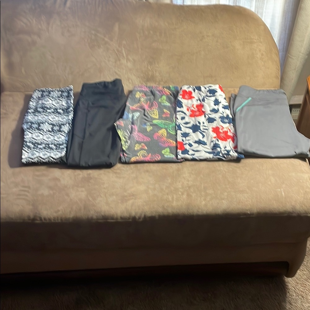 Tek Gear Black and Gray Leggings with Stretchy Comfort